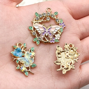 DIY bloemen vlinder legering bedeltjes met strasstenen voor sleutelhangers en sieraden