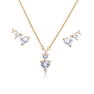 Set di gioielli placcati in oro con collana e orecchini a cuore in zircone micro-pave