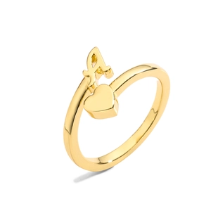 Anillo abierto de latón chapado en oro de 18K con la letra A y un dije de corazón sólido
