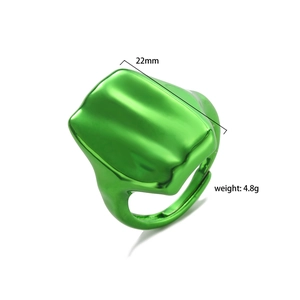 Vibrant green irregular liquid wave ring, open adjustable design, 22mm width and 4.8g weight