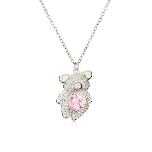 Gros plan détaillé d'un collier koala avec un cœur rose et des zircons pavés