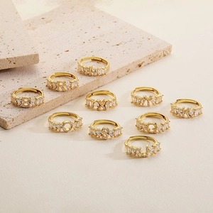 Anello con Iniziale in Rame e Zirconia di Lusso per Donna Placcato Oro Argento Anello Aperto Regolabile Gioielli di Moda Regalo