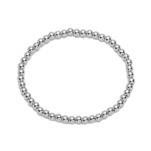 Vista de detalle de una pulsera de cuentas de cobre plateado con acabado de espejo