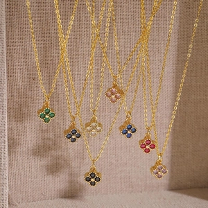 Luxury Copper Clover Pendant Necklace With Colorful Zirconia Inlaid O-Chain Clavicle Chain For Women Fashion Jewelry Gift