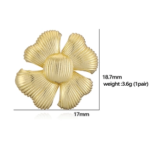 18K gold plated clover stud earrings with textured petals and center bead detail