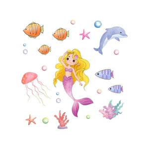 Dettaglio degli adesivi murali a sirena e mondo marino con creature marine acquerello