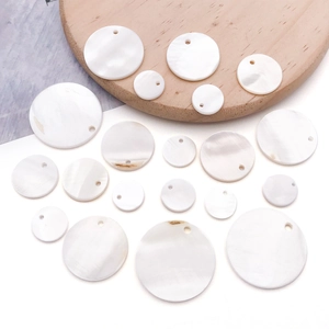 Détails de breloques rondes en nacre blanche naturelle avec trous pré-percés pour bijoux