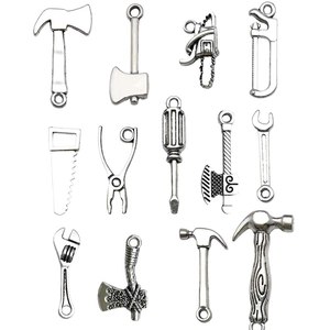 Lot de 12 pendentifs outils en alliage argent antique avec marteau scie et hache pour bijoux