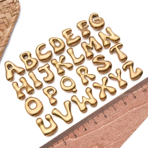 Pendentifs alphabet A-Z dorés en acier inoxydable avec règle pour création de bijoux