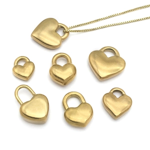 Pendentifs cœur 3D dorés en acier inoxydable avec collier à chaîne fine assorti
