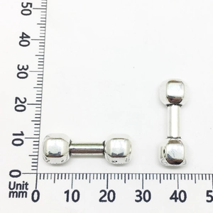 Colgantes de mancuernas en plata antigua para joyas DIY con escala de medida métrica