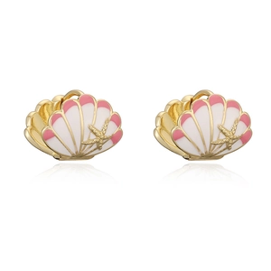 Orecchini a conchiglia e stella marina dorati con smalto rosa e bianco su bianco