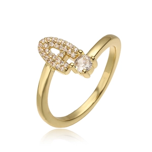 Luxe vergulde koperen ring met zirkonia pavé en een glanzende ronde centrale steen