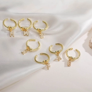Mode Koperen Knoop Alfabet Open Ring Voor Vrouwen Gepersonaliseerde Initialen Zirconia Ingelegd Verstelbare Goud Zilver Kleur Ring Sieraden