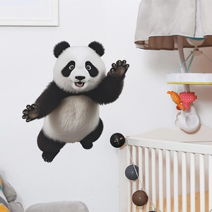 Détail d'un sticker mural panda 3D avec texture réaliste dans une chambre d'enfant