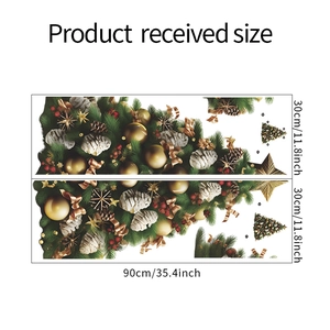 Vue détaillée du sticker mural de Noël avec branches de pin et boules dorées et dimensions