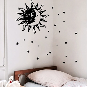 Minimalistische Wandaufkleber mit Sonne Mond und Sternen für die Schlafzimmerwand