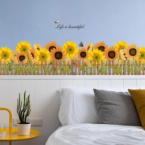 Selbstklebende Sonnenblumen Wandtattoo mit Holzzaun und Schmetterlingen für Deko