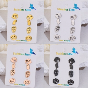Pendientes de Botón de Acero Inoxidable Halloween Fantasma Calavera Calabaza Demonio Dibujos Animados Pendientes Pequeños para Mujer Joyería