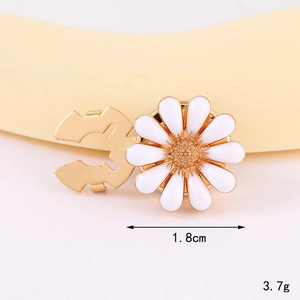 Eleganter 1,8 cm weißer Gänseblümchen-Perlenknopf mit goldener Basis für Hemden