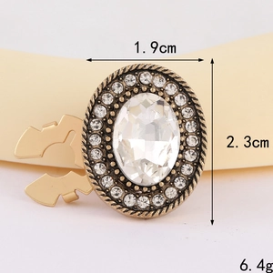 Makro-Detail der Vintage-Gold-Perlenbrosche mit Diamanten, Maße 1,9 cm mal 2,3 cm