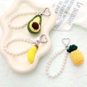 Ciondolo Frutta Fatto a Mano all'Uncinetto Con Cinturino in Finta Perla Artificial Portachiavi Avocado Fragola Ananas Banana Decorazione Borsa Donna