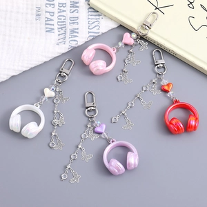 Creative Music Headphone Keychain With Hollow Butterfly Heart Beads Artificial Pearl Resin Alloy Bag Charm Pendant Accessory For Women