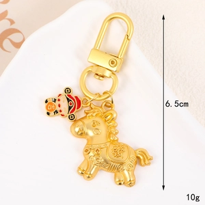 Portachiavi cavallo zodiacale oro opaco con ciondolo portafortuna e incisione 6,5cm