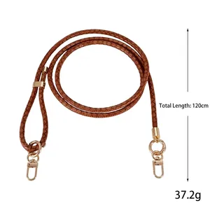 Verstellbares braunes geflochtenes Handyband aus Lederimitat mit Goldverschlüssen, 120 cm