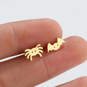 Punk Asymmetric Spider Bat Stud Earrings Women Stainless Steel Halloween Gothic Animal Ear Jewelry Halloween Party Gift