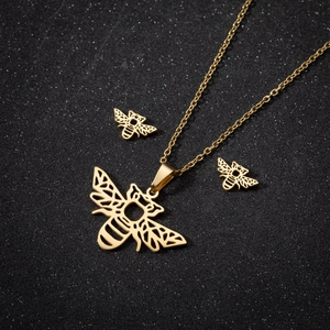 Parure de Bijoux Abeille en Acier Inoxydable pour Femme Collier Pendentif Insecte Origami et Boucles d'Oreilles Clous