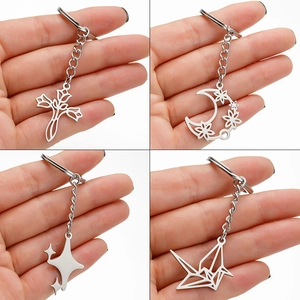 Minimalist Stainless Steel Keychain Hollow Out Origami Crane Floral Moon Star Pendant Charm Key Ring For Women Men Jewelry