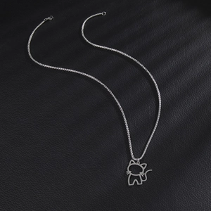 Collar con colgante de gato hueco minimalista de acero inoxidable plateado en cuero