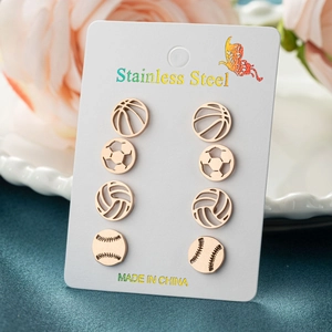 Roségoldenes Edelstahl-Ohrstecker-Set mit Basketball- Fußball- und Baseball-Designs
