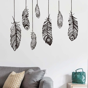 Adesivi murali piume nere autoadesivi con motivi boho per la decorazione del soggiorno