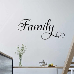 Eleganter schwarzer Wandaufkleber Family in Schreibschrift für Wohnzimmerdekor