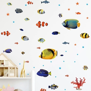 Bunte Wandtattoo Cartoon Fische und Korallenriff für die Kinderzimmer Deko