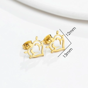 Boucles d'oreilles cœur dorées 13mm par 12mm en acier inoxydable minimaliste