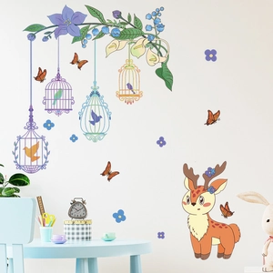 Wandsticker mit Blumen, Vogelkäfigen, Rehen und Schmetterlingen fürs Kinderzimmer