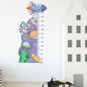 Wandtattoo Astronaut Messlatte für Kinder mit Weltraum-Raketen und Planeten Motiven