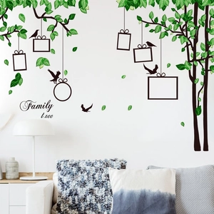 Vinilo decorativo de Árbol Genealógico con hojas verdes y marcos para fotos