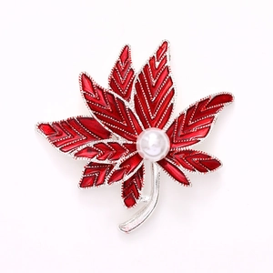 Red maple leaf charm with zinc alloy enamel and white pearl inlay accessory