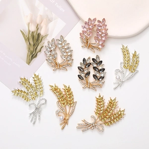 Elegant crystal wheat ear shoe charms set with rhinestones and pearls for DIY accessories