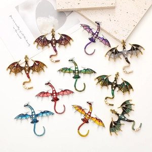 Vintage Zinc Alloy Western Dragon Pendant Brooch With Rhinestones Enamel Oil Dripped Mythical Animal DIY Jewelry Accessories