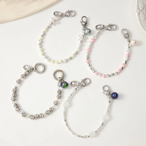 Porte-Clés Perlé Bijou de Sac Pour Femme Dragonne de Téléphone Avec Fermoir Cœur en Métal Nœud Künstliche Perles en Alliage Pendentif