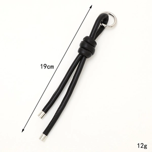 Minimalistischer schwarzer Leder-Schlüsselanhänger mit Silberring, 19cm langes Zubehör