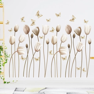 Stickers muraux élégants de tulipes et papillons pour décor de salon et de chambre