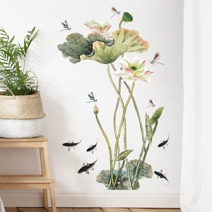 Détails de stickers muraux lotus chinois avec poissons koi et libellules dans un salon