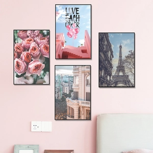 Lot de 4 cadres décoratifs fleurs roses et architecture de Paris avec bordures noires