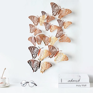Pegatinas de pared de mariposa 3D caladas en oro rosa con motivos de abejas y flores
